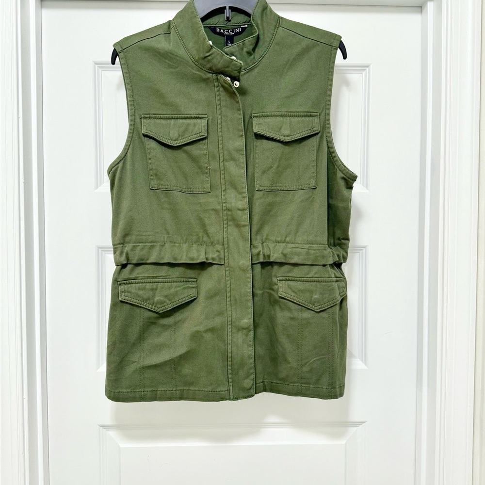 Olive Green Utility Cargo Vest Women’s Size L NWT